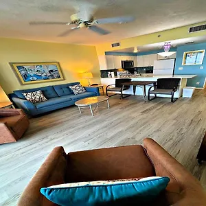 Vacation In Comfort And Luxury 1br Oceanfront -wyndham Ocean Walk 703 , Daytona Beach United States