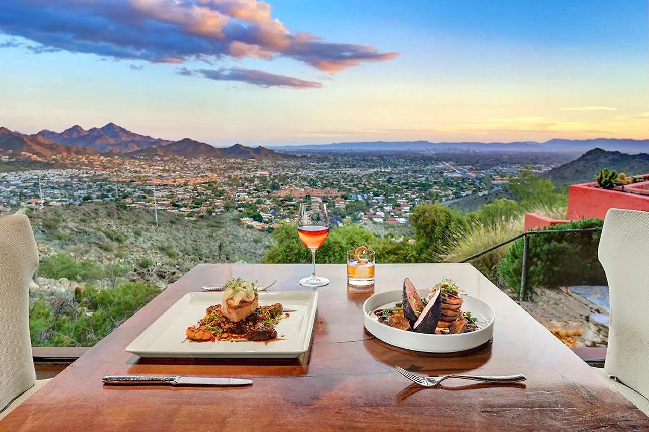 Mountain Vista Resort: Gated Community with Pools and Hiking Access Phoenix Holiday home